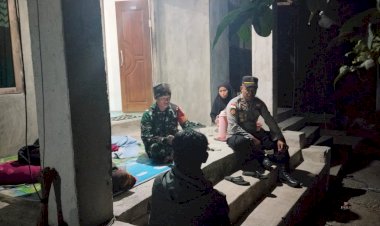 Sentuhan-Humanis-Pasca-Gempa,-Kapolsek-Macang-Pacar-Mendatangi-Rumah-Warga-dan-Tenda-Darurat