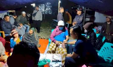 Respon-Cepat-Pascabencana:-Tim-DVI-Mabes-Polri-Turunkan-Tim-Medis-Obati-Pengungsi-Gempa-di-Kuwus