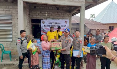 Tanggap-Bencana-Gempa-Flores,-Akpol-Lemdiklat-Polri-Salurkan-2-Ton-Beras-dan-Logistik-di-Manggarai-Barat