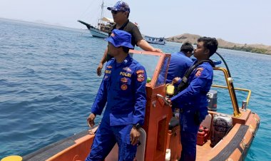 Pencarian-Korban-Tenggelam-KM-Feronia-Diperluas,-Polisi-Bersama-Tim-SAR-Gabungan-Sisir-Bangkai-Kapal