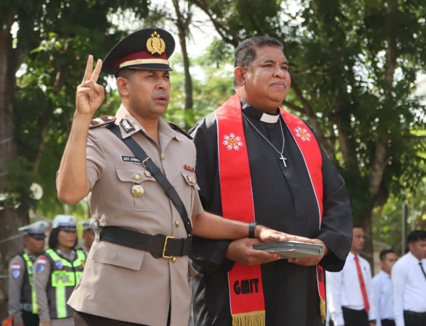 Kapolres Mabar Pimpin Upacara Sertijab Kasat Samapta dan Penyerahan Jabatan Kasat Polairud