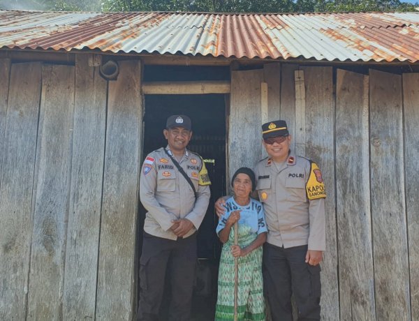 Sentuh Lansia dan Disabilitas di Pelosok Manggarai Barat, Polsek Sano Nggoang Salurkan Bantuan Sembako