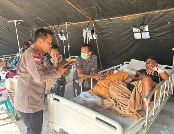 Pasca-Gempa M 7,7 Flores: Kapolres Mabar Tinjau Pasien RS Siloam dan Fasilitasi BPJS Darurat untuk Korban