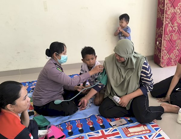 Tanggap Bencana Gempa Flores: Sidokkes Polres Mabar Sisir Kesehatan Warga Rusun dan Anak-Anak