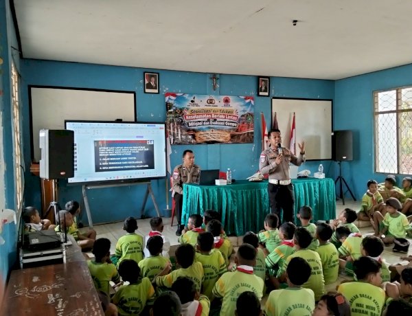 Tanamkan Disiplin Sejak Dini, Satlantas Polres Manggarai Barat Gelar Edukasi Lalu Lintas di SDK Wae Medu