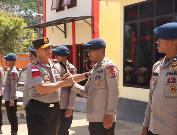Perkuat Soliditas Pasukan, Kapolda NTT Sambangi Personel Brimob Batalyon B Pelopor Labuan Bajo