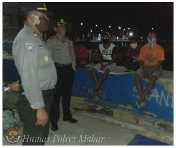 Polres Mabar Polda NTT Gelar Patroli Ops Aman Nusa II Penanganan Covid-19