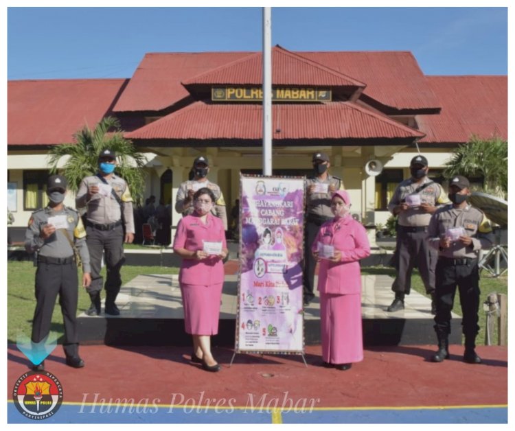 Program Bhayangkari Peduli, Bagikan Masker, Hand Sanitaizer dan Multivitamin bagi Personil Polres Mabar