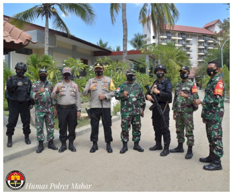 Kapolres Manggarai Barat Pimpin Pengamanan Undian Nomor Urut Paslon Pilkada 2020