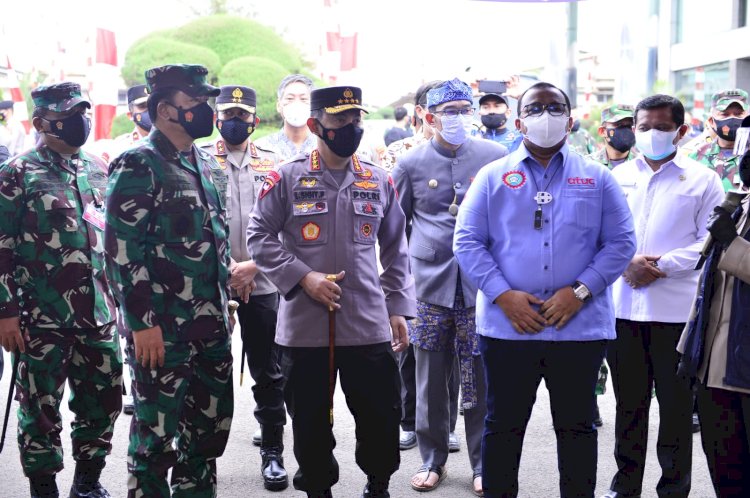 Tinjau Vaksinasi Massal KSPSI di Sumedang, Kapolri: Kesehatan Buruh Terjaga Ekonomi Bertumbuh