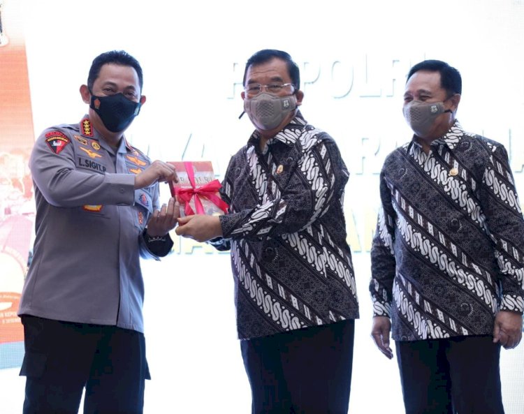 Kapolri: Buku 'Bhayangkara Sejati Mengabdi tanpa henti' Jadi Renungan Polri untuk Jadi Lebih Baik.