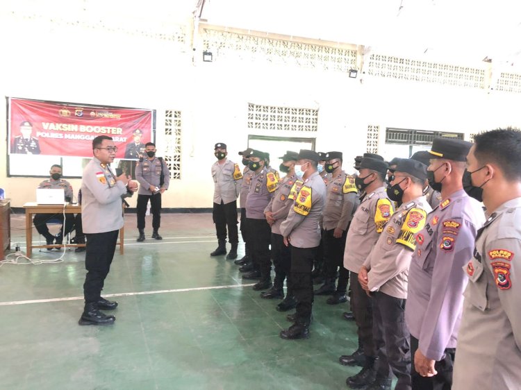 Bantuan Tunai PKLWN: Kabid Keuangan Polda NTT Berikan Pengarahan Kepada Seluruh Anggota Bhabinkamtibmas