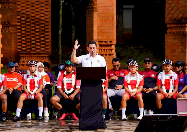 Gelar Parade Kemenangan Atlet Sea Games, Kapolri Fokus Kembangkan Olahraga Sepeda Indonesia