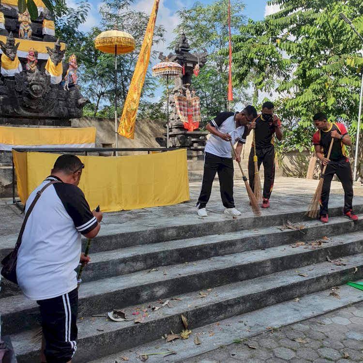 Wujudkan Indonesia Tangguh dan Maju, Personil Polres Mabar Lakukan Bakti Sosial, Religi di Sejumlah Tempat Ibadah