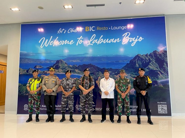 Wakili Kapolres Mabar, Wakapolres Bersama Unsur Forkompinda Sambut Kunker Panglima Koarmada II di Labuan Bajo