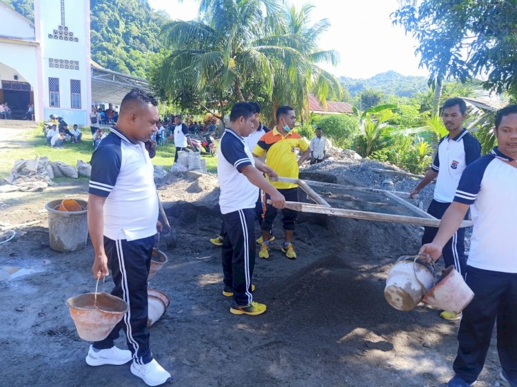 Kerja Bhakti Polsek Komodo, Warga Apresiasi  Peran Aktif Polri di Tengah Masyarakat