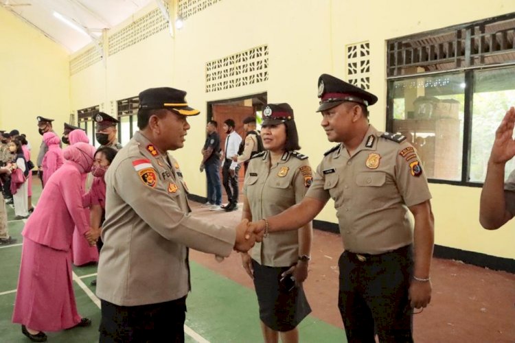 Kunci Tahun, Kapolres Mabar Lantik Kenaikan Pangkat 39 Anggota Polri