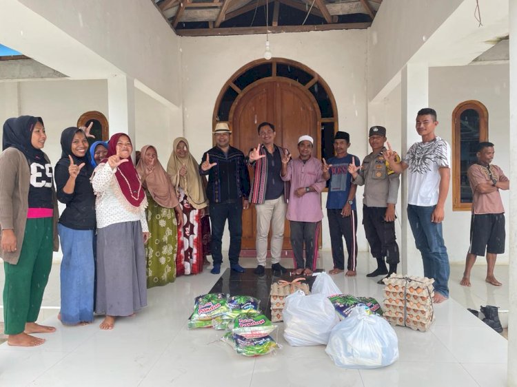 Wujud Terima Kasih Kepada Masyarakat Golo Mori, Kapolda NTT Serahkan Tali Asih