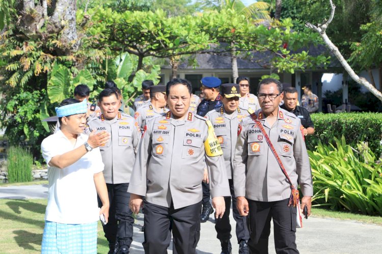 Kunjungan Hari Kedua, Wakapolri Cek Pos Penempatan Personil BKO di Labuan Bajo