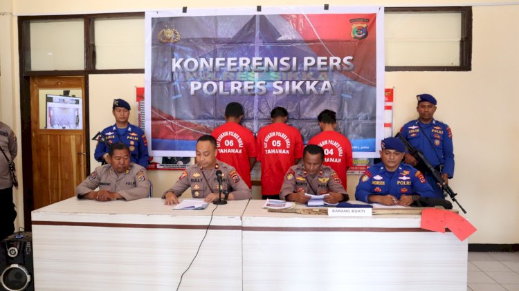 Sat Polairud Ungkap Penangkapan Ikan Dengan Menggunakan Bahan Kimia, Polres Sikka Gelar Konferensi Pers