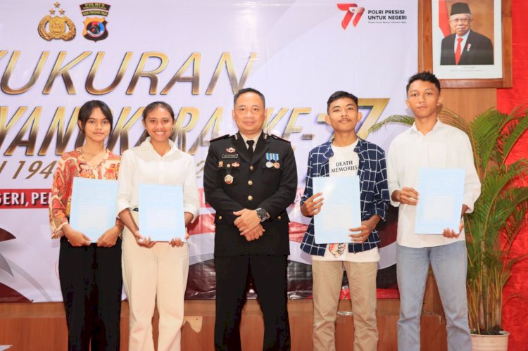 Enjel Depamul Berhasil Mendapatkan Juara Pertama Bhayangkara Idol Polres Mabar