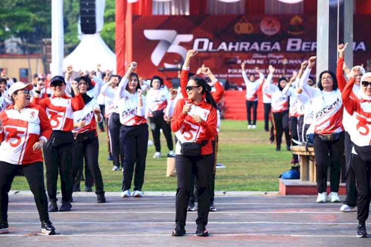 Wujudkan Sinergitas, Olahraga Bersama Digelar dalam Rangka Hari Jadi ke-75 Polwan