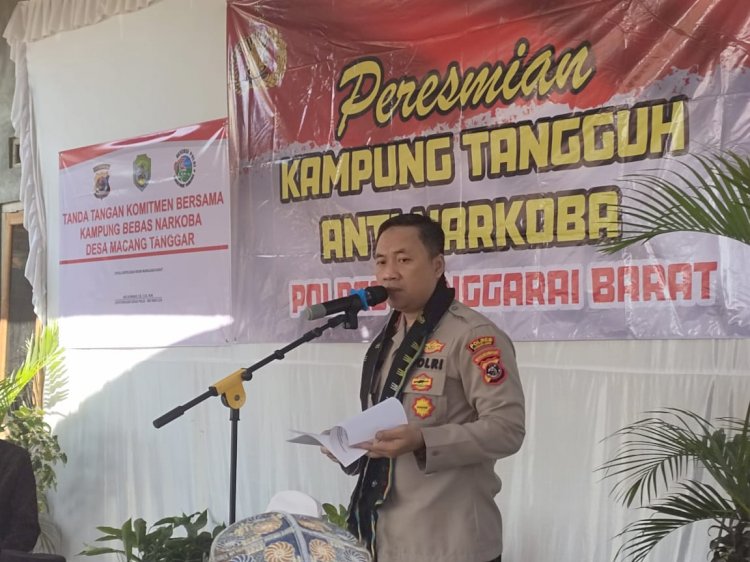 Kapolres Resmikan Kampung Tangguh Bebas Narkoba di Labuan Bajo