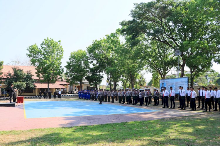 Wakapolres Mabar Pimpin Upacara Peringatan Hari Pahlawan Nasional di Labuan Bajo