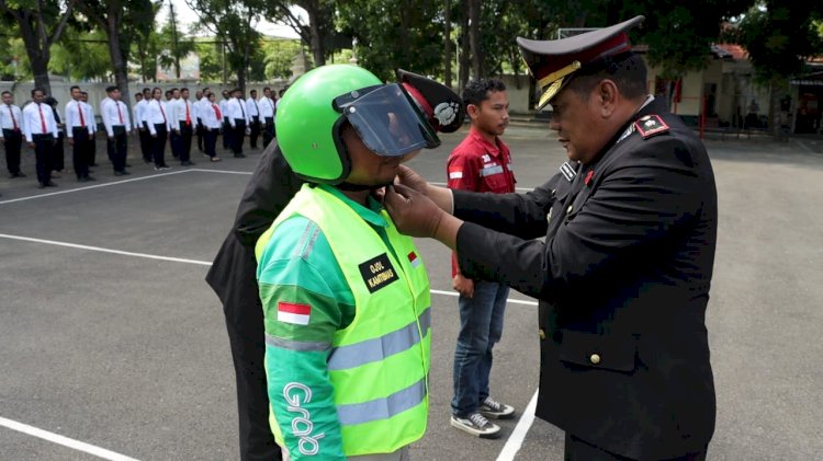 Polres Mabar Bersama Buruh dan Ojek Gelar Upacara Peringatan Hari Sumpah Pemuda di Labuan Bajo
