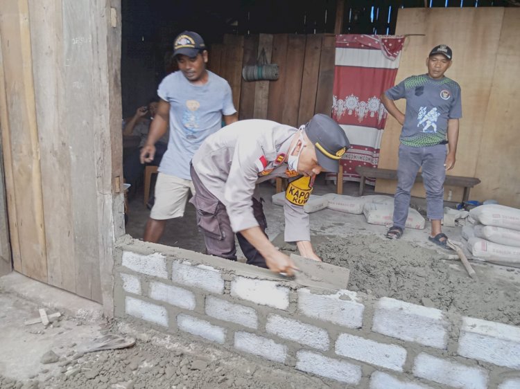 Menabur Bakti Dibalik Dinding Yang Jebol, Aksi Humanis Polsek Kuwus Untuk Warga