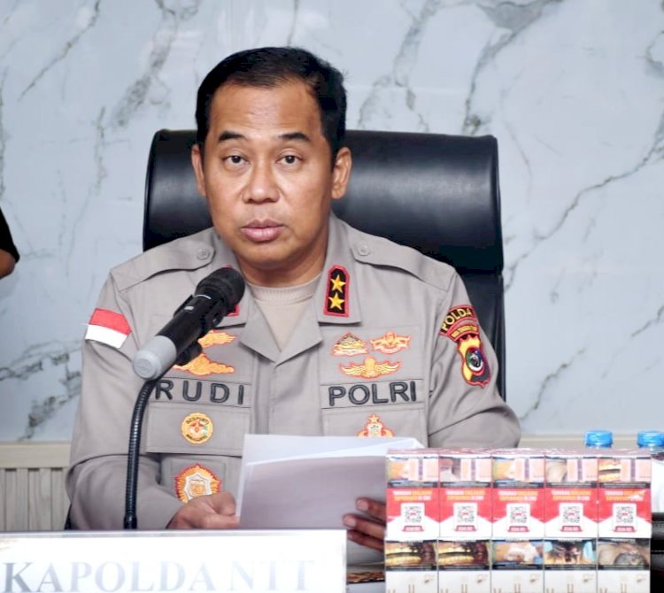 Berhasil Ungkap Kasus 11 Juta Rokok Ilegal di Perbatasan, Kapolda NTT Beri Penghargaan kepada Personel Polri dan Bea Cukai