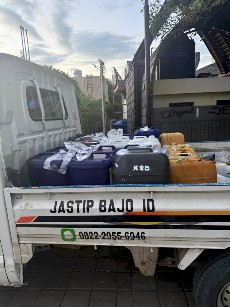 Respon Keluhan Masyarakat, Polisi Sidak Antrean Jerigen di SPBU Kampung Tengah