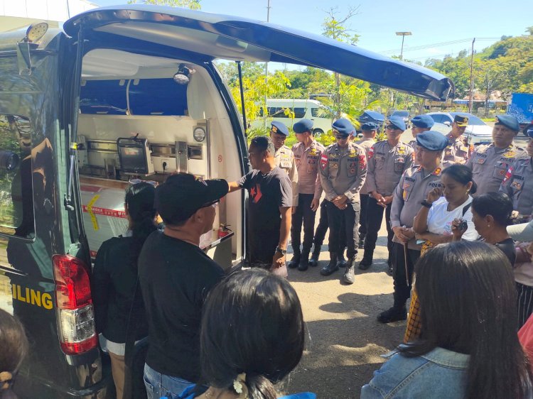 Wujud Nyata Solidaritas Bhayangkara, Kapolres Mabar Jemput Kepulangan Jenazah Bripka Thomas Seso