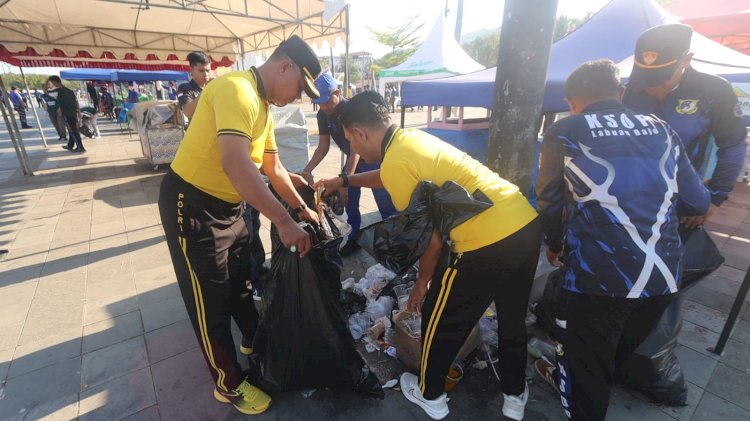 Sambut Hari Bhayangkara ke-80: Polres Mabar Bersama TNI dan Pemda Bersihkan Sampah di Labuan Bajo