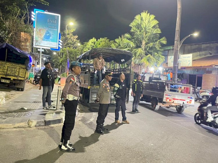Jamin Keamanan Permukiman dan Wisatawan Pasca-Gempa M 7,7, Polres Mabar Gelar Patroli Hingga Dini Hari