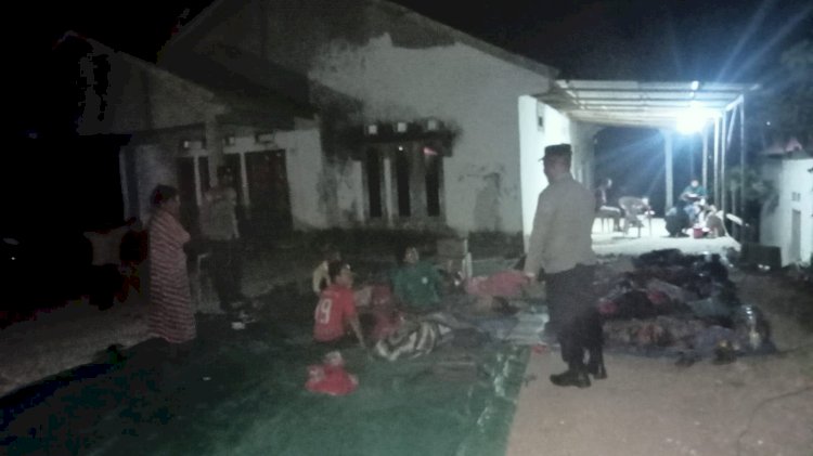 Sentuhan Humanis Pasca-Gempa, Kapolsek Macang Pacar Mendatangi Rumah Warga dan Tenda Darurat