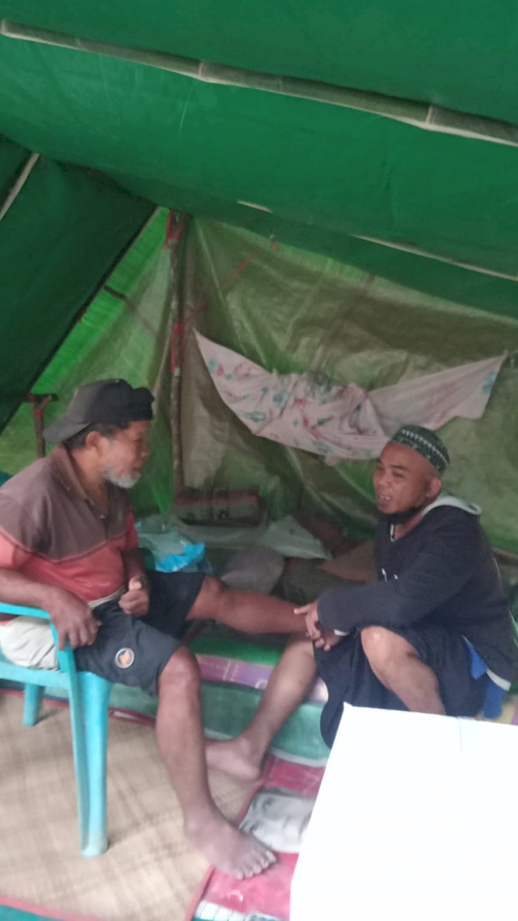 AKBP Christian Kadang Utus Terapis Pribadi Obati Korban Gempa Penderita Strok di Mabar