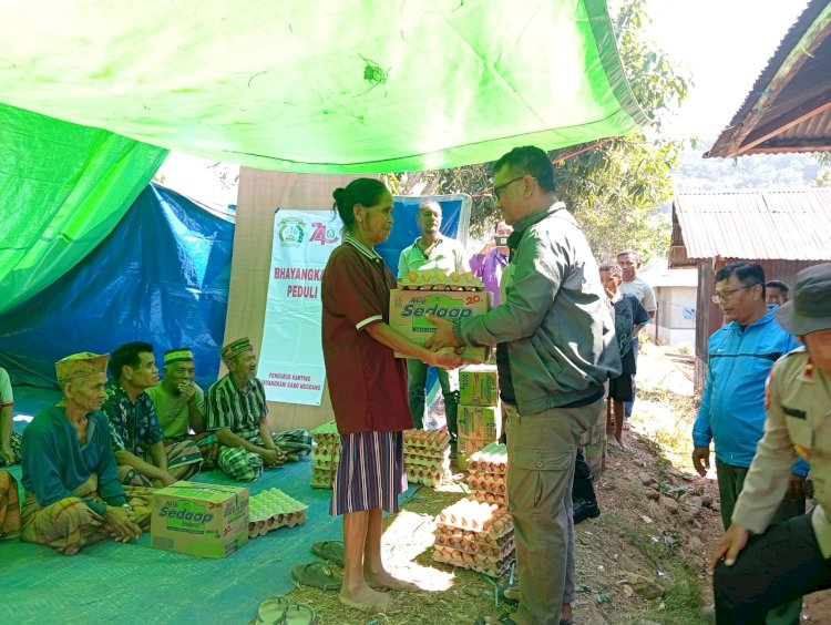 Gandeng GBI Peduli, Polisi Salurkan Logistik dan Dampingi Warga Terdampak Gempa di Dua Desa