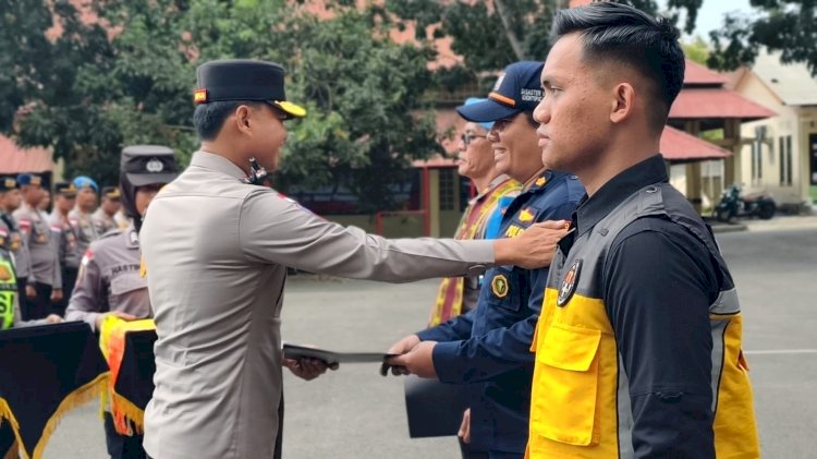 Tuntaskan Misi Kemanusiaan 14 Hari di Flores, 51 Personel BKO Mabes Polri Resmi Dilepas Polda NTT