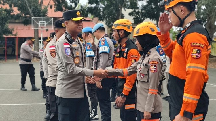 Tuntaskan Misi Kemanusiaan 14 Hari di Flores, 51 Personel BKO Mabes Polri Resmi Dilepas Polda NTT