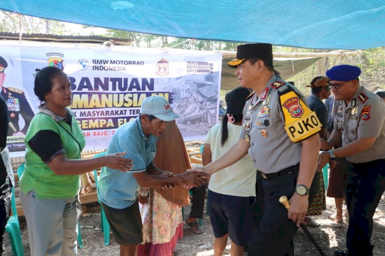 Kapolda NTT Sambangi Warga Terdampak Gempa di Manggarai Barat, Salurkan Bantuan Kemanusiaan