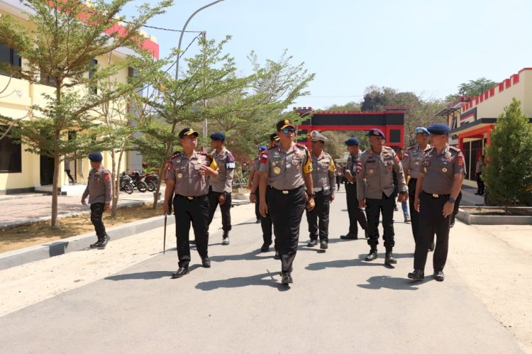 Perkuat Soliditas Pasukan, Kapolda NTT Sambangi Personel Brimob Batalyon B Pelopor Labuan Bajo