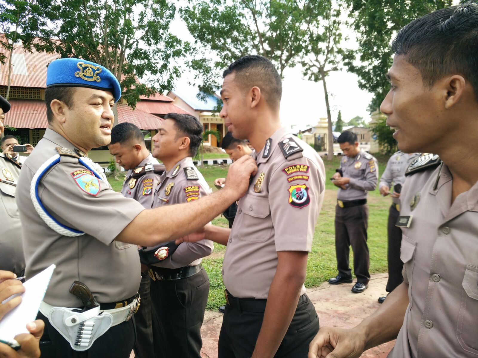 PROPAM PERIKSA DADAKAN PERLENGKAPAN PERSONEL POLRES MABAR