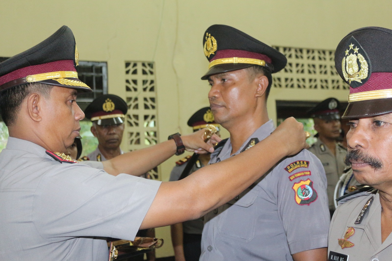 Upacara Korps Raport Kenaikan Pangkat Bagi 25 Anggota Polri Polres Mabar