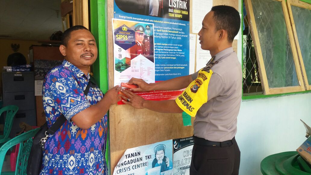 Bhabinkamtibmas Kel.Wae Kelmbu Polres Mabar Sosialisasi Tentang Penerimaan Anggota Polri Khususnya SIPSS