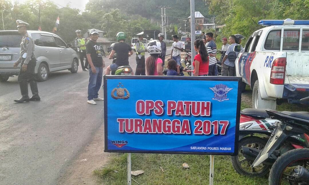 Ops Patuh Turangga 2017 Hari Keempat, Sat Lantas Polres Mabar Tilang 4 Pengendara