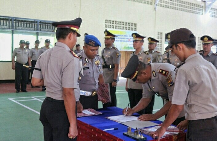 Polres Mabar Gelar Upacara Sertijab Pejabat Lingkup Polres Mabar