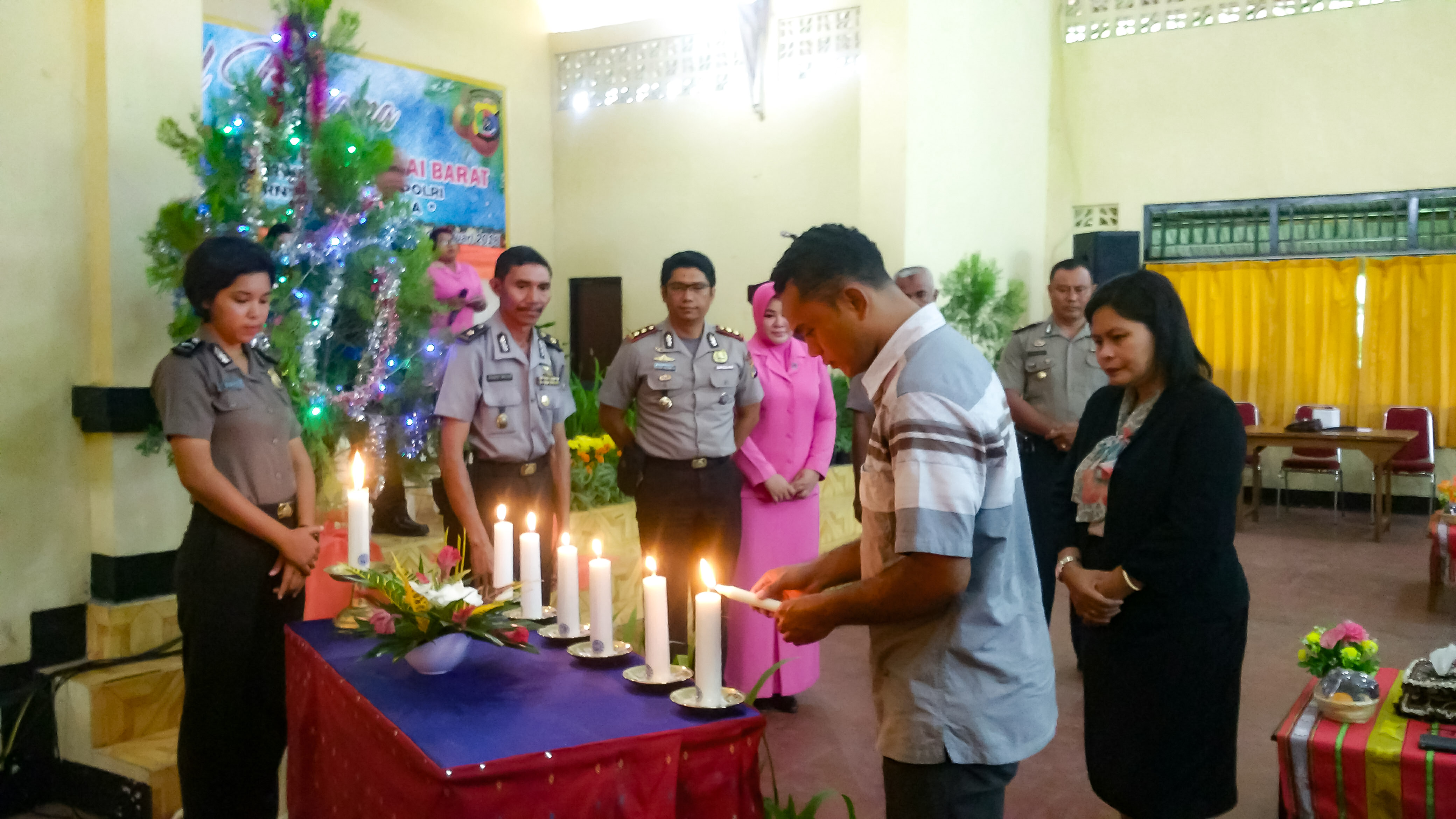 Keluarga besar Polres Mabar gelar Natal bersama