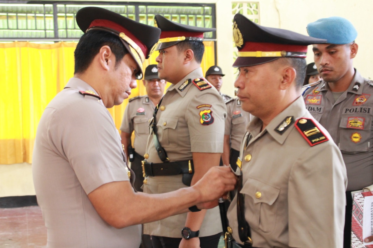 Kapolres Manggarai Barat Pimpin Sertijab Kasat Reskrim