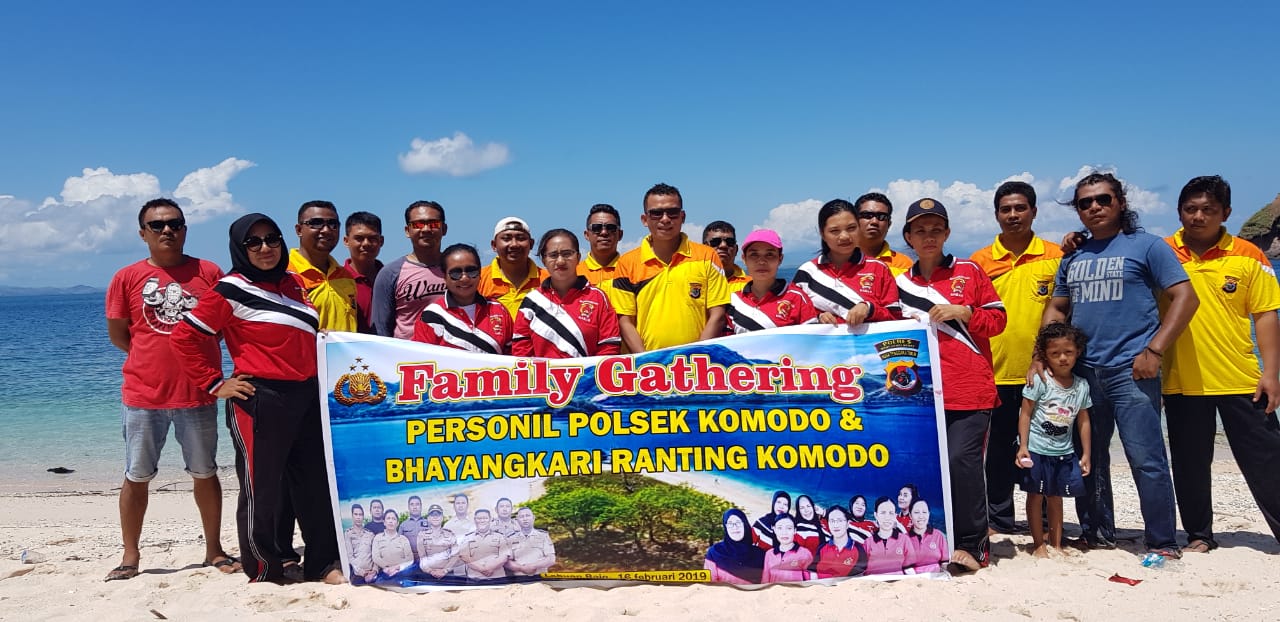 Begini Kehangatan Suasana Family Gathering Polsek Komodo